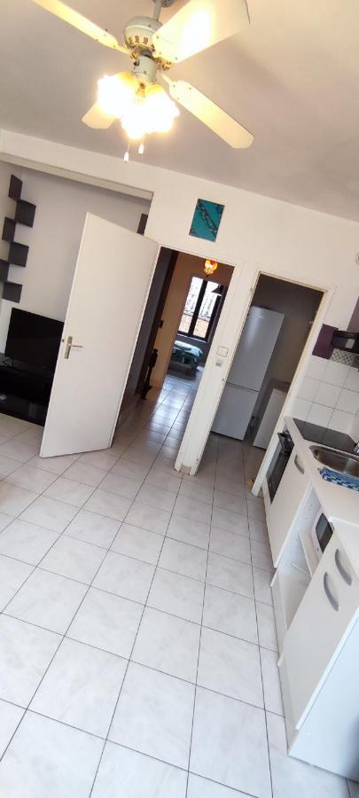 Hypercentre Grand Appartement Lumineux 3 Chambres Parking أجان المظهر الخارجي الصورة